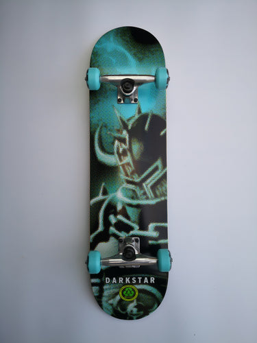 Patineta DARKSTAR 8